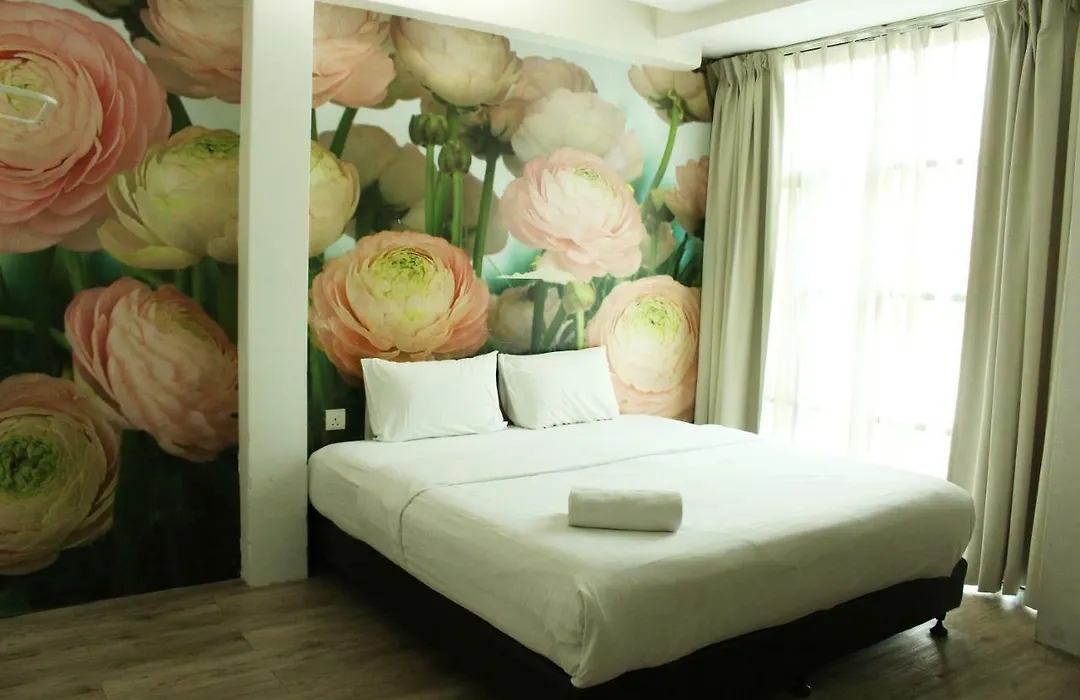 V Garden Hotel-1